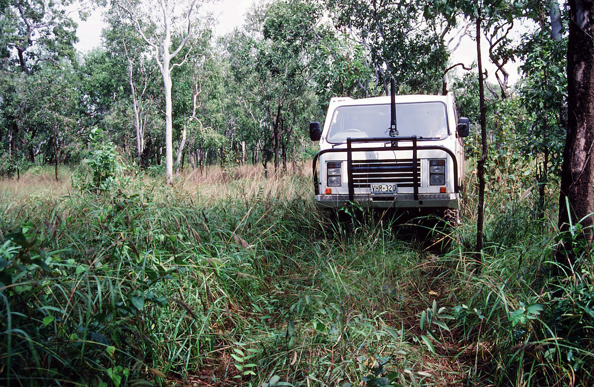 Oka on invisible track